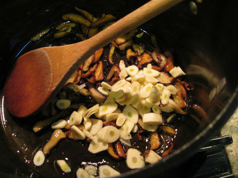 You are currently viewing Garlic Kale Soup