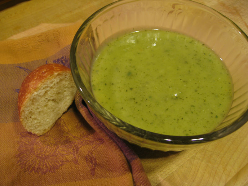 Read more about the article Zucchini Overload? Spicy Zucchini Soup to the Rescue