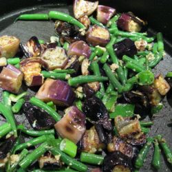 Recipe: Eggplant Stir-fry with Green Beans and Cashews