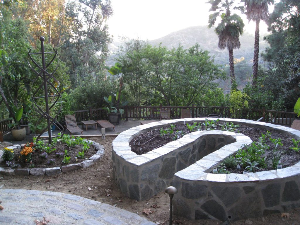 The finished keyhole and flower garden, freshly planted