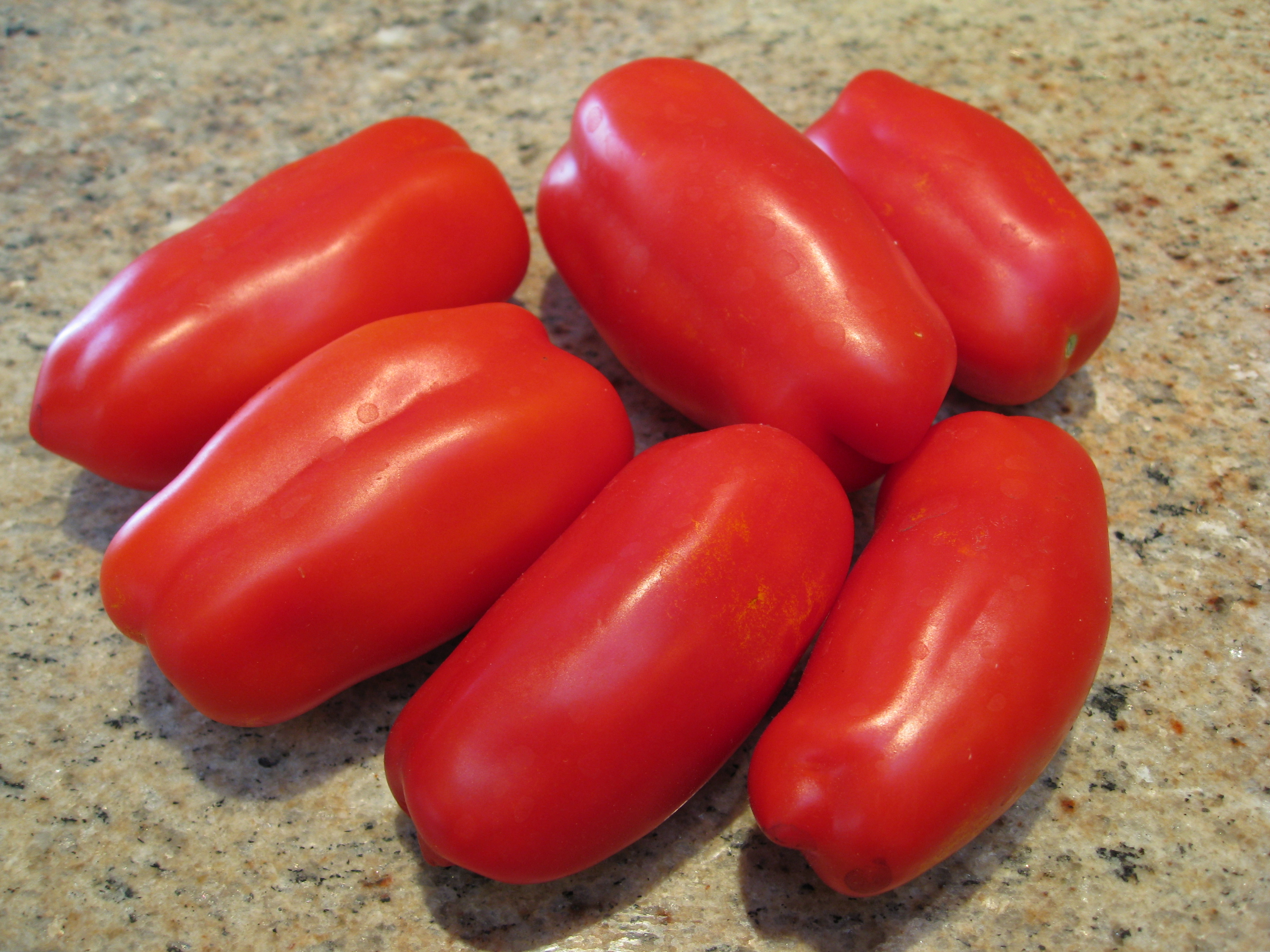San Marzano paste tomato