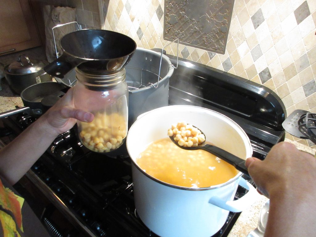 Pressure canning Filling jars