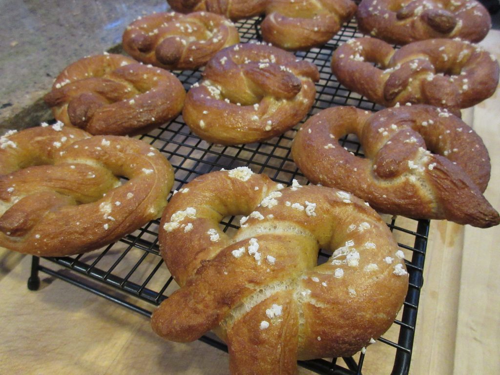 Finished sourdough pretzels