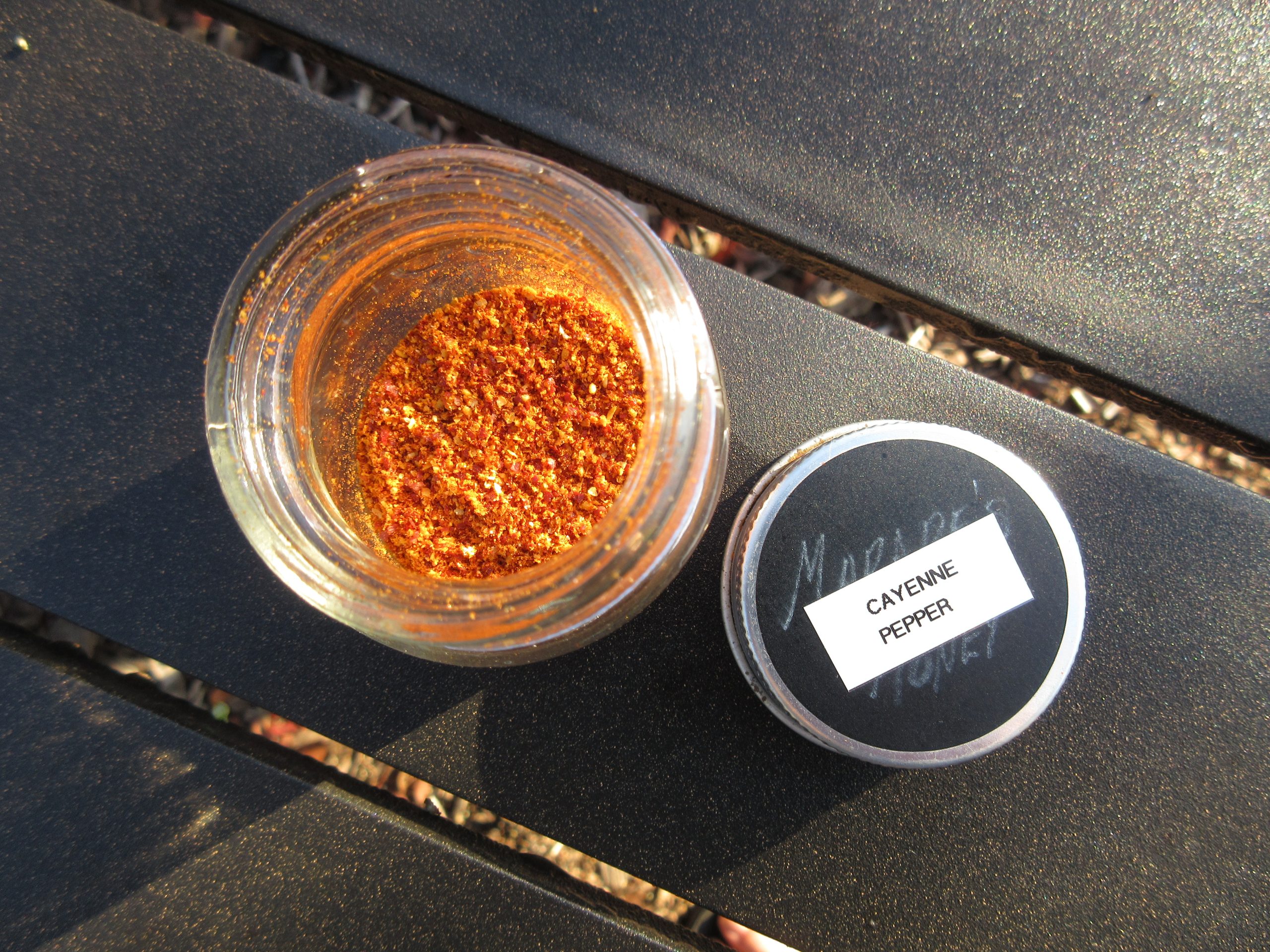 Read more about the article YouTube: Homemade Cayenne Pepper Powder