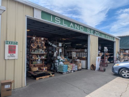 Read more about the article Field Trip: Island Seed and Feed